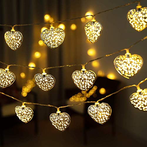 KINGCOO Marokkanische Schnur Licht, 2.5M 20LED Metall Hohl Lichterkette Warmweiß Batteriebetrieben Innenbeleuchtung Dekoration für Schlafzimmer Hochzeit Party Halloween Weihnachtsdekorationen (Herz) KINGCOO Marokkanische Schnur Licht, 2.5M 20LED Metall Hohl Lichterkette Warmweiß Batteriebetrieben Innenbeleuchtung Dekoration für Schlafzimmer Hochzeit Party Halloween Weihnachtsdekorationen (Herz) von KINGCOO
