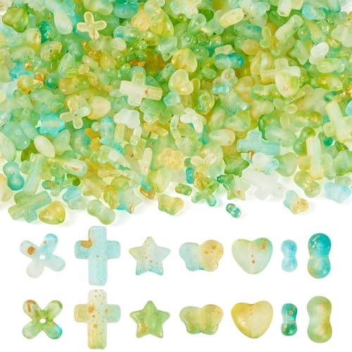 KISSITTY Grüne Acrylperlen, Schmetterling, Stern, Herz, Kreuzform, verschiedene ästhetische kleine Abstandshalter, Bastelperlen, Charms, Großpackung für selbstgemachte Halsketten, Ohrringe, Armbänder von KISSITTY
