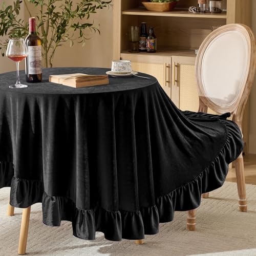 KKJIAF Runde Tischdecke aus schwarzem Samt, 177,8 cm, Retro-Stil, Landhaus-Rüschen, runde Tischdecke, waschbar, Tischdecke für Hochzeiten, Buffets, Partys, Babypartys, Küchendekoration KKJIAF Runde Tischdecke aus schwarzem Samt, 177,8 cm, Retro-Stil, Landhaus-Rüschen, runde Tischdecke, waschbar, Tischdecke für Hochzeiten, Buffets, Partys, Babypartys, Küchendekoration von KKJIAF
