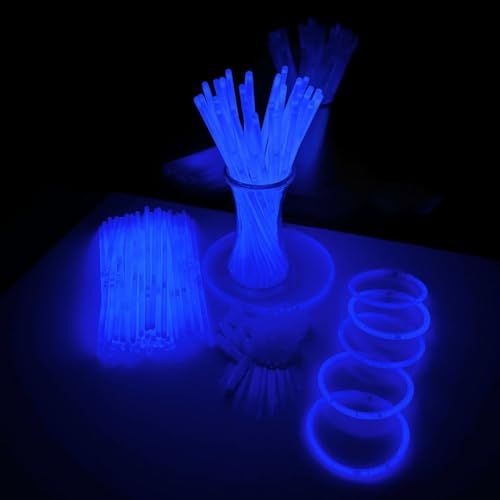 KNIXS 100x Arm-Knicklichter in blau inkl. 100 x 3D-Verbinder und je 2 x Ballverbinder und 7-Lochverbinder - extra Hell von KNIXS Knicklichter