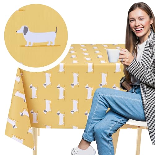 KP HOME Gelbe PVC Tischdecke Abwischbar Mit Niedlichen Hund Dackeln – Rechteckige Wachstischdecke 200x140cm – Kunststoff-Tischdecke Mit Dackel-Motiv – Abwischbares Und Wasserdichtes Vinyl-Wachstuch von KP HOME