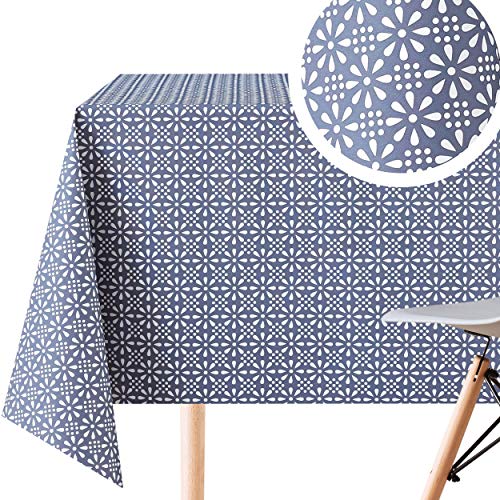 Wachstuchtischdecke mit Retro-Blumen Design, Rechteckige 200 x 140 cm, Strapazierfähig, Abwischbare PVC-Tischdecke in verblasstem Königsblau - Wachstuch Pflegeleicht - Aussehen wie Stoff-Tischdecke Wachstuchtischdecke mit Retro-Blumen Design, Rechteckige 200 x 140 cm, Strapazierfähig, Abwischbare PVC-Tischdecke in verblasstem Königsblau - Wachstuch Pflegeleicht - Aussehen wie Stoff-Tischdecke von KP HOME