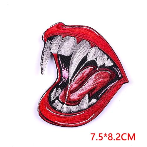 Besticktes Lippen Bügelbild Gotischer Vampir Design DIY Besticktes Lippen Bügelbild Gotischer Vampir Design DIY von KREATIONS