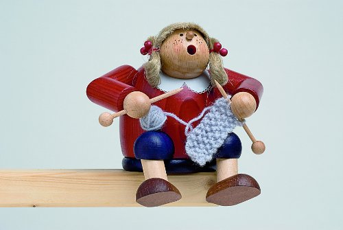 KWO Olbernhau 21617 Räuchermännchen Strickliesel, 15 cm von KWO Olbernhau