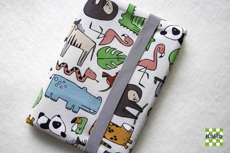 Windeltasche, Wickeltasche To Go, Geschenk Baby Stoff Dschungel Windeltasche, Wickeltasche To Go, Geschenk Baby Stoff Dschungel von KaRoVonKathrin