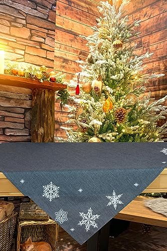 KAMACA Tischdecke Mitteldecke 85x85 cm mit filigraner Stickerei Küche Esstisch Tisch Dekoration Eyecatcher in Herbst Winter Weihnachten (Schneeflocken anthrazit) von KAMACA