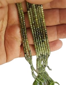Kashish Gems & Jewels Natürlicher grüner Turmalin – facettierte runde Perlen – 3 mm – 1 Strang – 33 cm lange Stränge – Großhandelspreis-Schmuckherstellung von Kashish Gems & Jewels