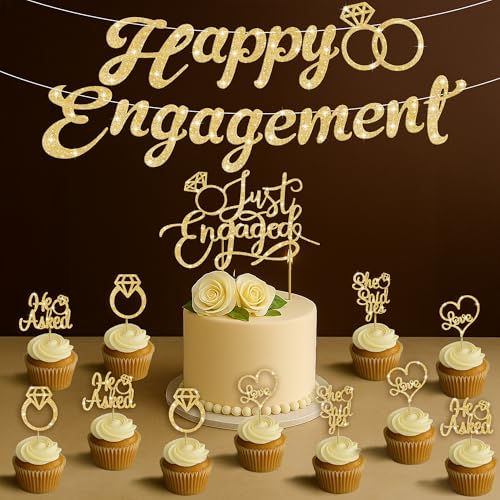 KatchOn, Goldenes Glitzer-Banner und Tortenaufsatz-Set – 3 m vorbespannt, kein Basteln | Verlobungsdekorationen | Brautparty-Kuchenaufsätze | Just Engaged, He Asked, She Said Yes KatchOn, Goldenes Glitzer-Banner und Tortenaufsatz-Set – 3 m vorbespannt, kein Basteln | Verlobungsdekorationen | Brautparty-Kuchenaufsätze | Just Engaged, He Asked, She Said Yes von KatchOn