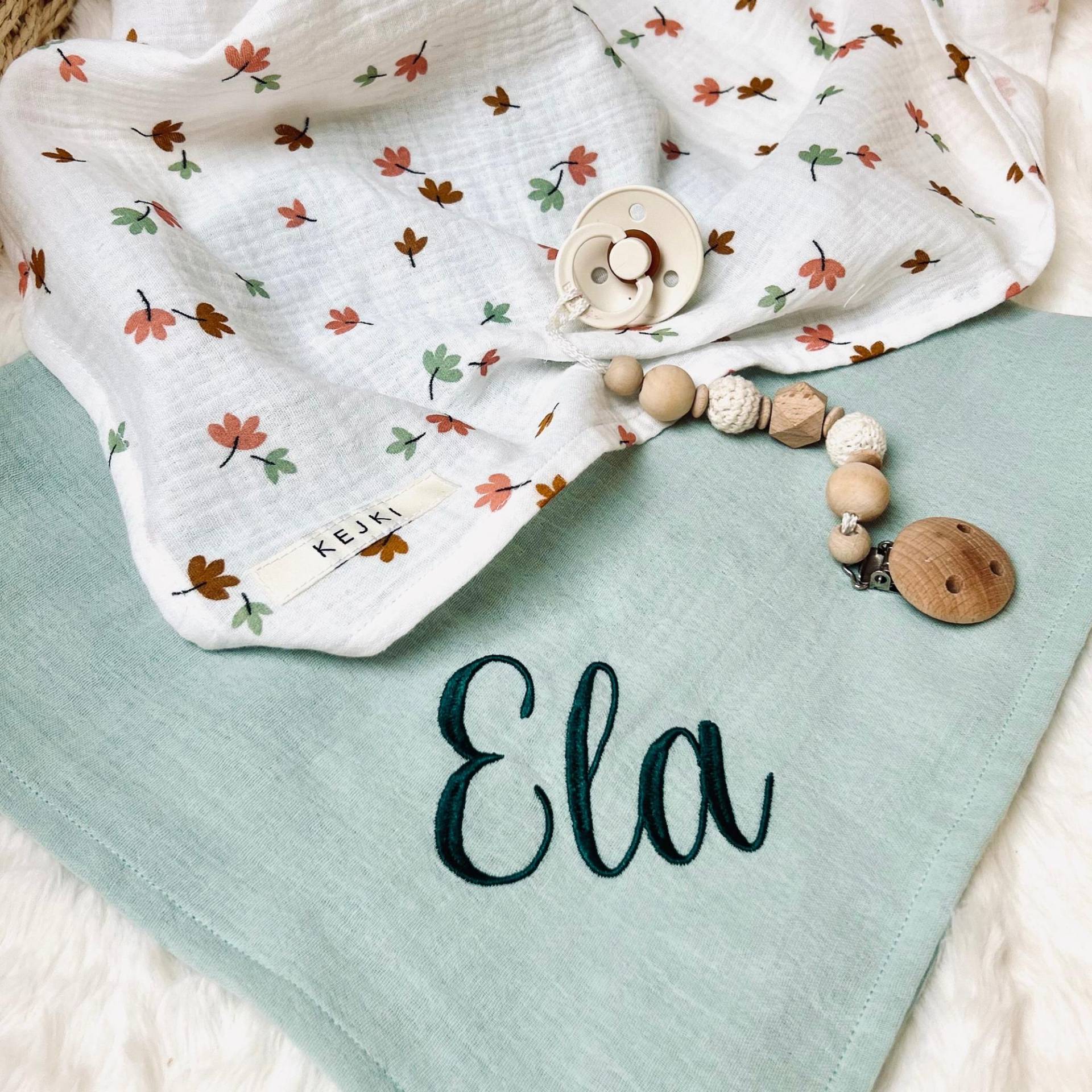 2Er Set Musselintuch Baby - Geschenkset Zur Geburt Spucktuch Personalisiert Mulltuch Blätter Herbst Laub- Bunt 2Er Set Musselintuch Baby - Geschenkset Zur Geburt Spucktuch Personalisiert Mulltuch Blätter Herbst Laub- Bunt von Kejki