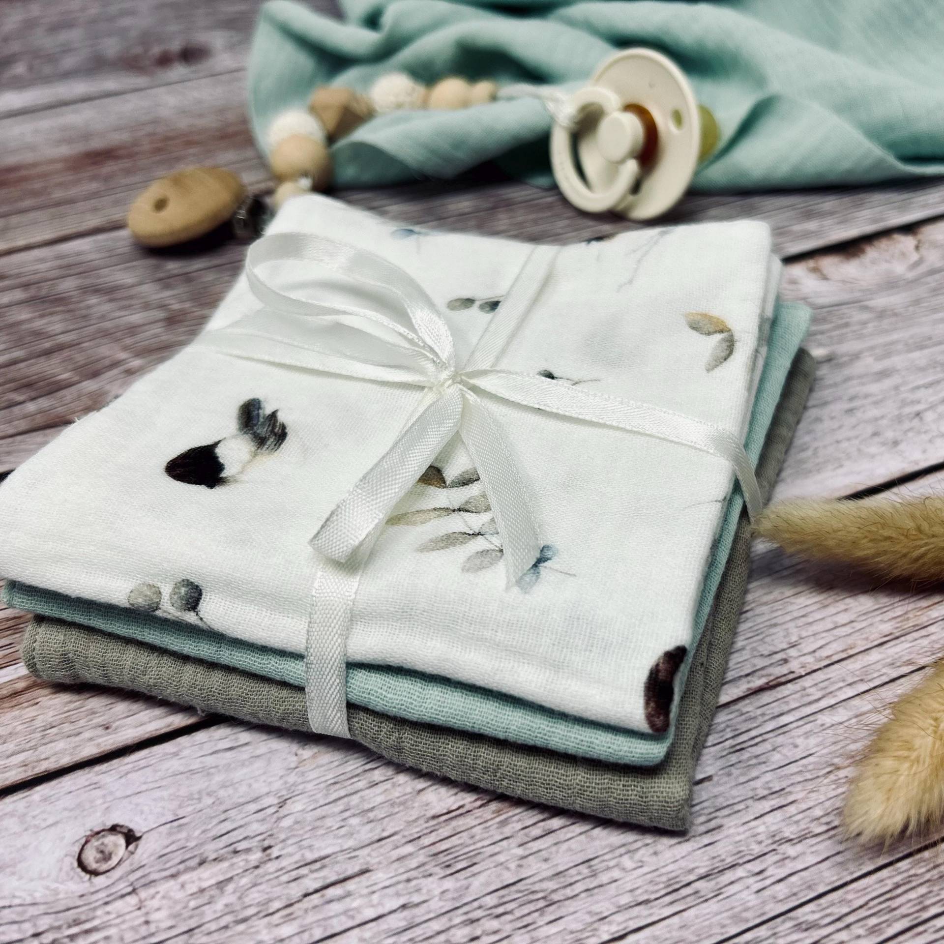 Waschlappen Musselintuch Baby - Geschenk Zur Geburt Lätzchen Musselin- Mulltuch Vögel Tiere Beige Waschlappen Musselintuch Baby - Geschenk Zur Geburt Lätzchen Musselin- Mulltuch Vögel Tiere Beige von Kejki