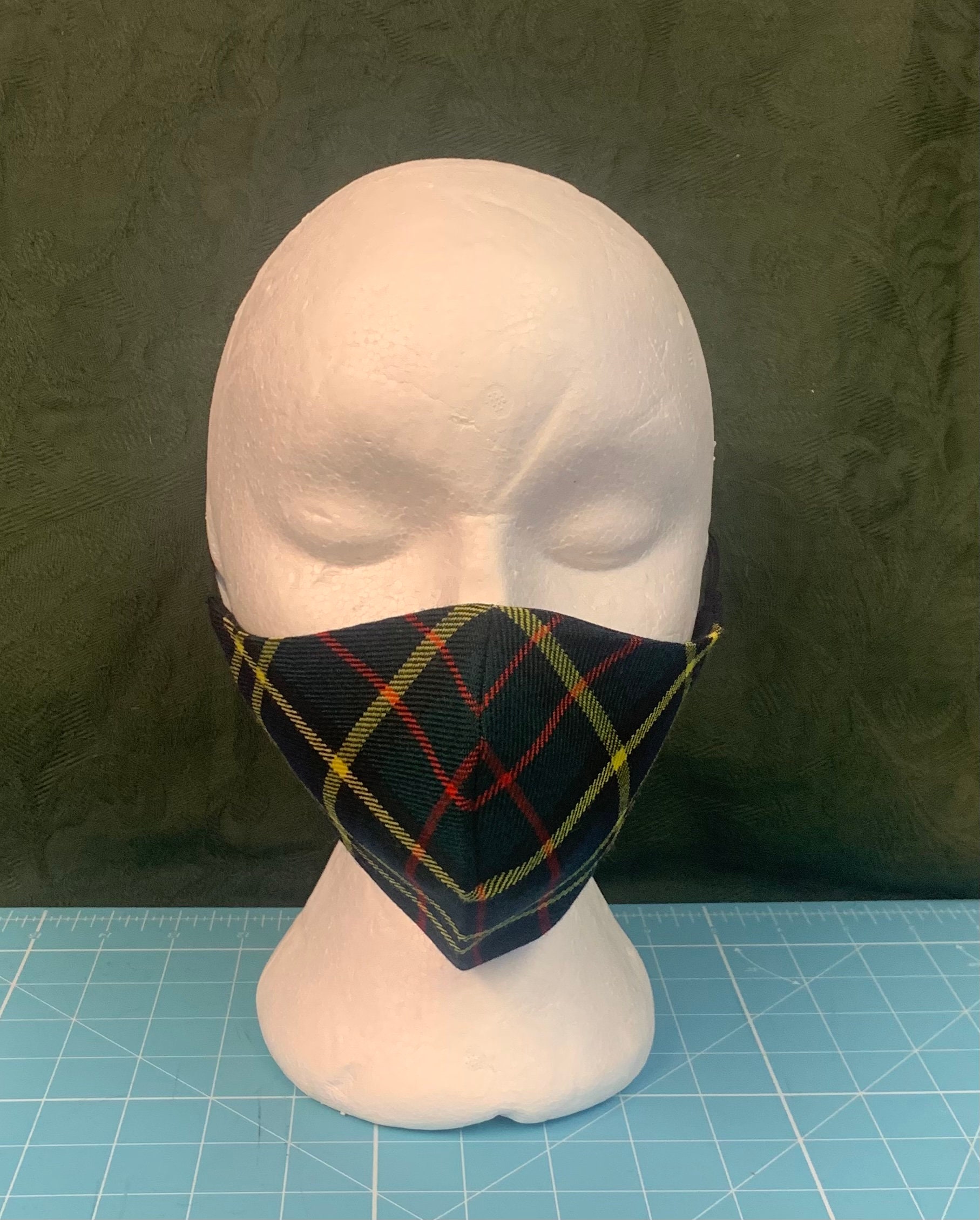Macmillan Tartan Gesichtsmaske Macmillan Tartan Gesichtsmaske von Kiltqueenstudio