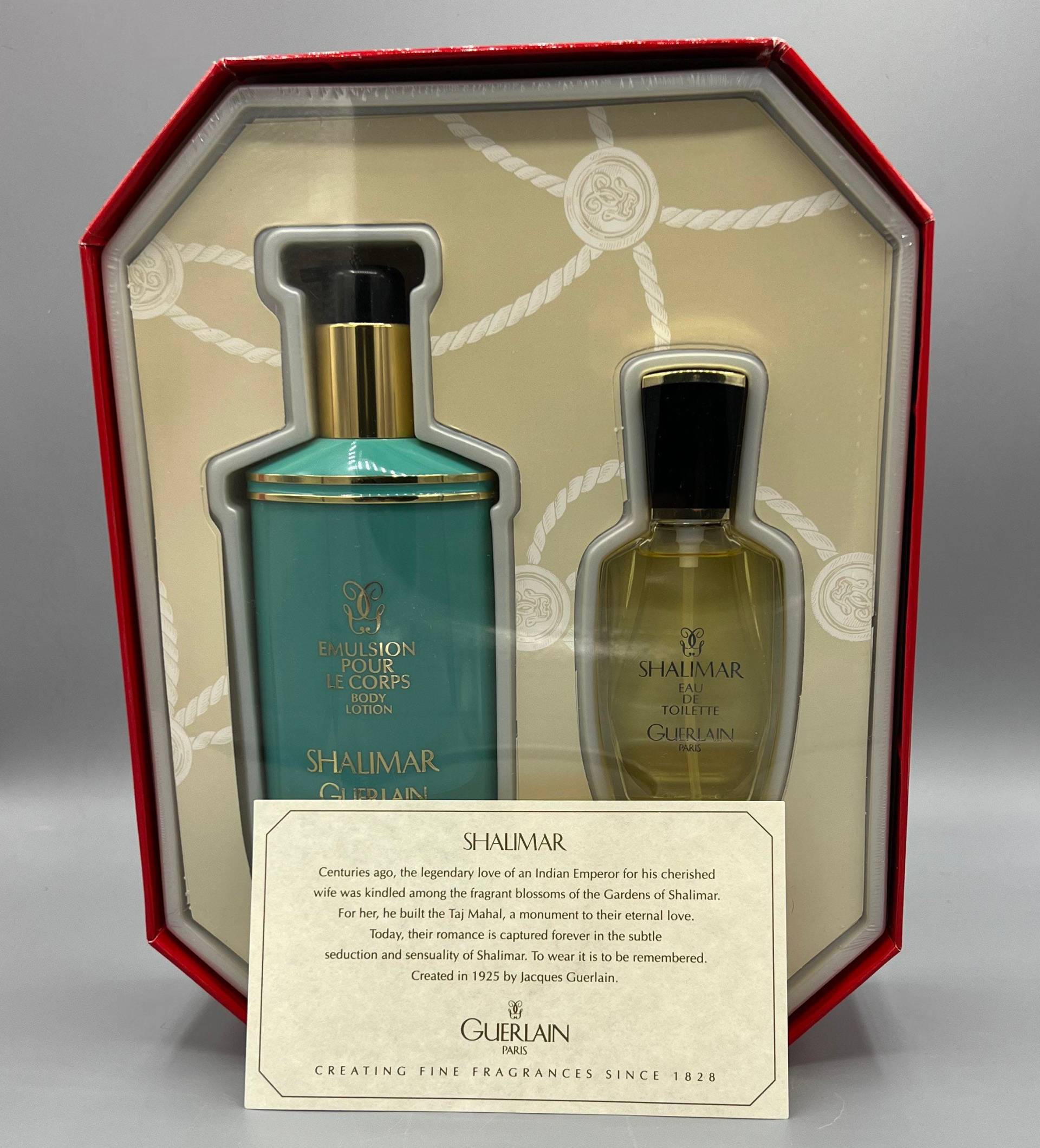 Vintage Guerlain Shalimar Body Lotion Und Eau De Toilette Spray Geschenk Set Paris Frankreich Vintage Guerlain Shalimar Body Lotion Und Eau De Toilette Spray Geschenk Set Paris Frankreich von KimmsAttic