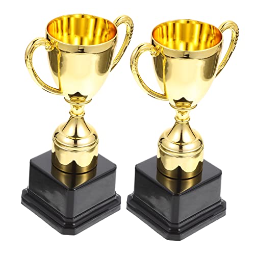 Kisangel 2Stücke Goldene Plastik Trophäen Für Kleine Auszeichnung Für Wettbewerbe Partys Und Preise Kreatives Design Sicher Und Zuverlässig Mitgebsel Für Kindergeburtstag von Kisangel