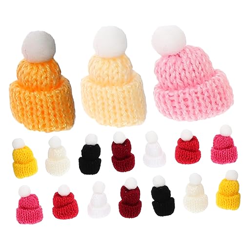 Kisangel 50Stücke Mini Strickmützen Puppenhüte Für DIY Bastelprojekte Kreative Weihnachtsdekoration Miniaturkunstwerke Handgefertigte Mützen Für Flaschen Mini Häuser von Kisangel