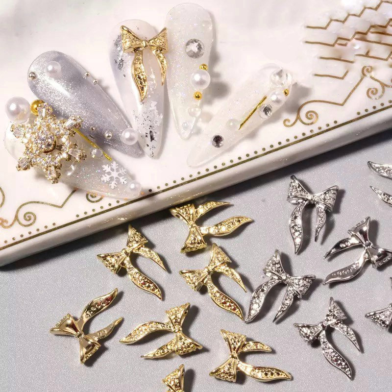 2Er Pack - Gold Oder Silber Bogen, 3D Nail Art Dekorationen, Legierung Bogen Nagel Charms, Schmuck Für Nägel von KitschyNails