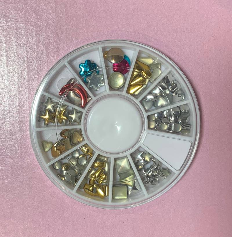 3D Nieten Nail Art Dekoration, Gold, Silber Und Mehrfarbige Ohrstecker, Dekoration Rad, Juwelen, Metallperlen von KitschyNails