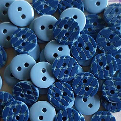 Knopfparadies - Packung 10 hellblau-blaue Zwei-Loch Kunststoffknöpfe mit ausgefallenem Relief Muster/Blusenknöpfe (Ø ca. 10mm) von Knopfparadies