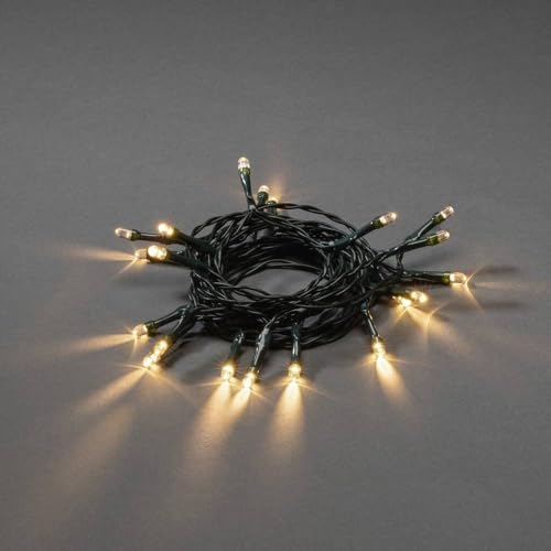 Konstsmide LED Lichterkette, mit an/aus Schalter, 6h Timer, 10 warm weiße Dioden, batteriebetrieben, Innen, grünes Kabel, 2 x AA 1.5V (exkl.) - 1407-100 von Konstsmide