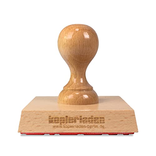 Holzstempel mit individueller Stempelplatte jetzt gestalten, quadratisch, 80 x 80 mm, für Adressen, Logos oder Texte – Textstempel, Firmenstempel von Kopierladen Karnath GmbH