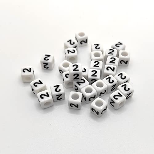 Buchstaben Perlen, 30er Set, 6x6 mm, weiß mit schwarz, eckig, mit Loch zum Basteln für Schmuck auffädeln Armband Uhr Buchstabenwürfel Kinder groß klein Acryl Alphabet Würfel (Zahl 2) von Kopper-24