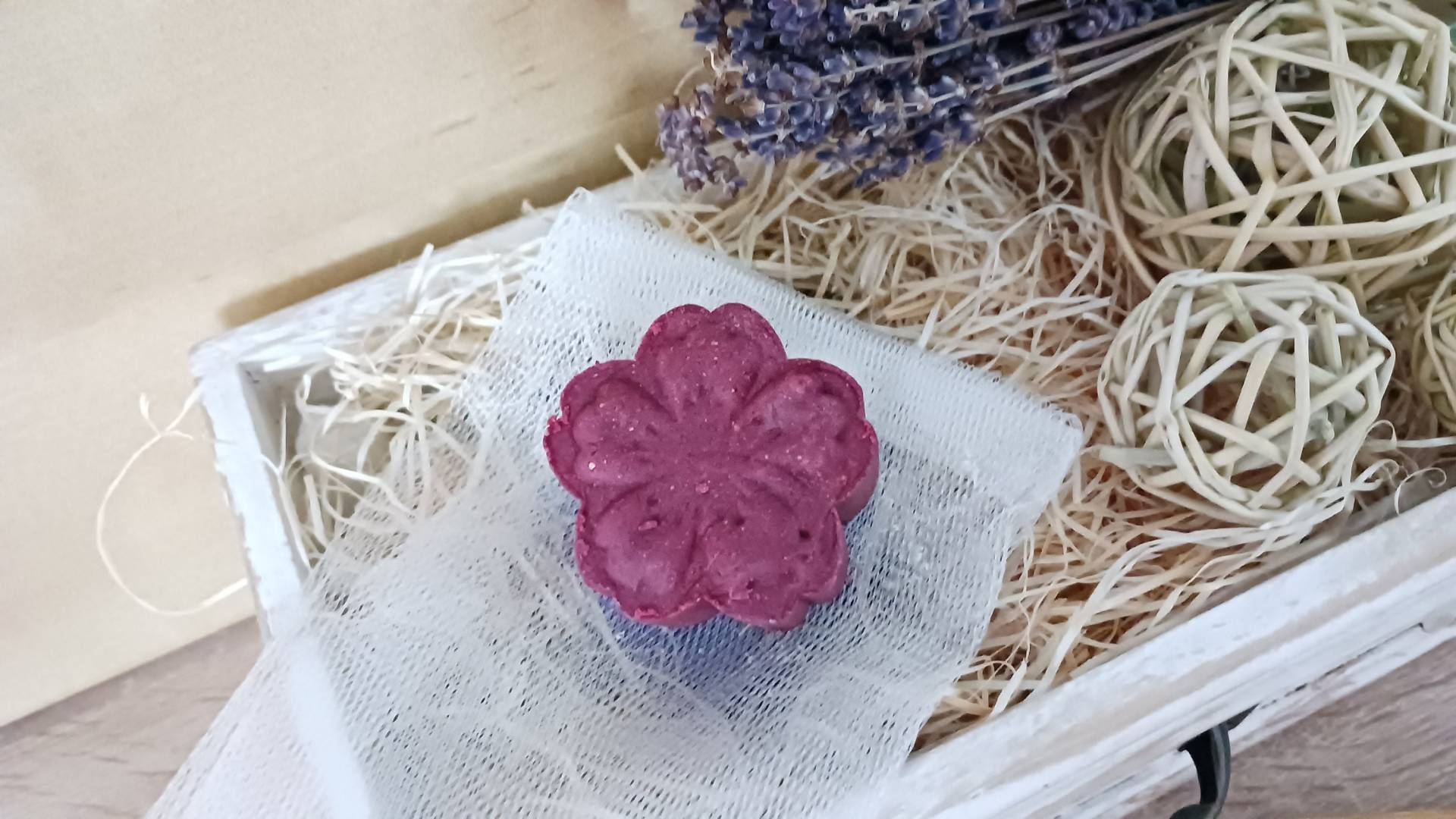 Hibiskus Shampoobar, Festes Shampoo, Palmölfrei Und Vegan, Für Jeden Haartyp Hibiskus Shampoobar, Festes Shampoo, Palmölfrei Und Vegan, Für Jeden Haartyp von KristinsSeifentraum
