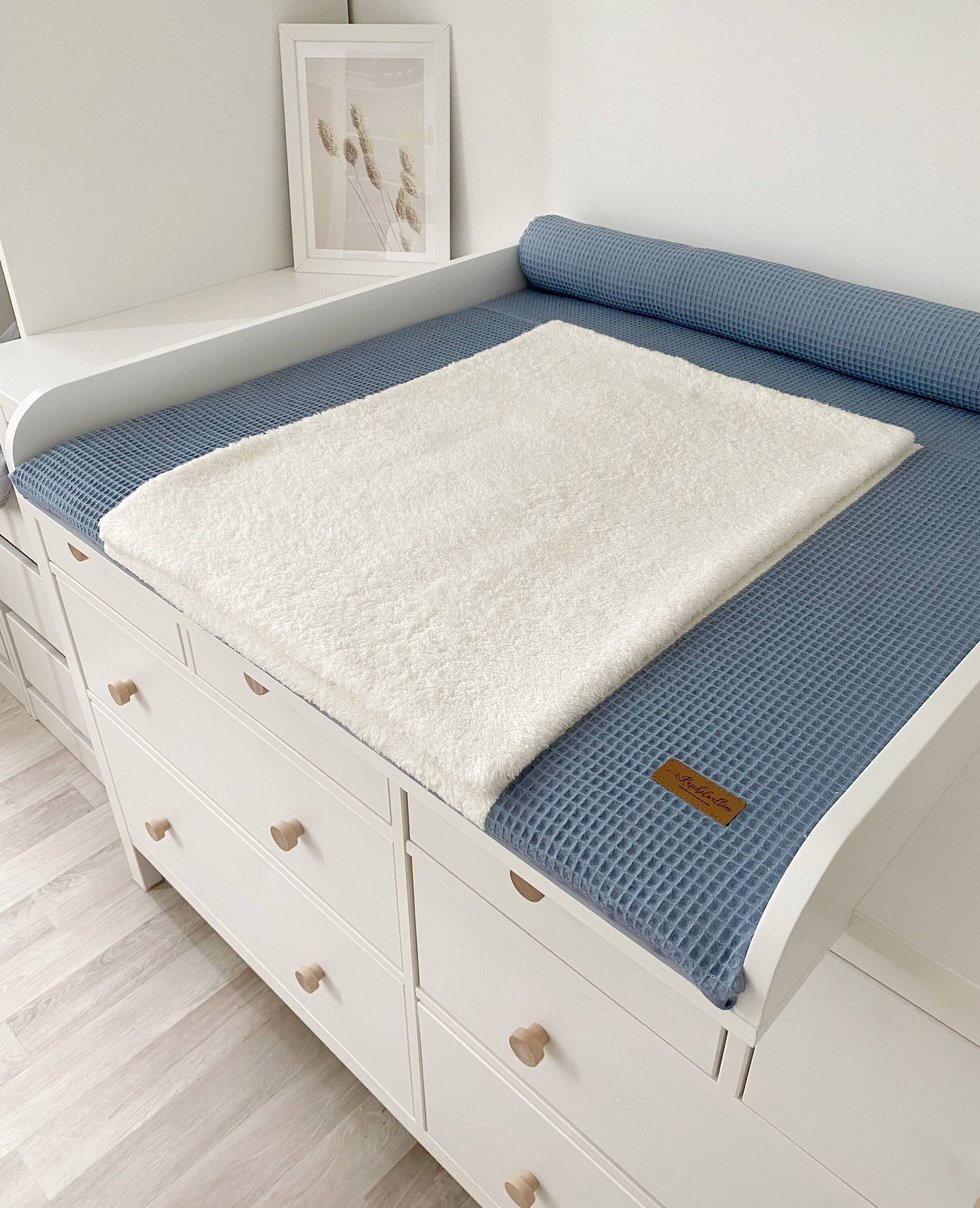 Wickelauflage Mit Wasserdichter Matratze Und Abnehmbaren Bezug Taubenblau/Creme Wickelauflage Mit Wasserdichter Matratze Und Abnehmbaren Bezug Taubenblau/Creme von Kuschelwelten