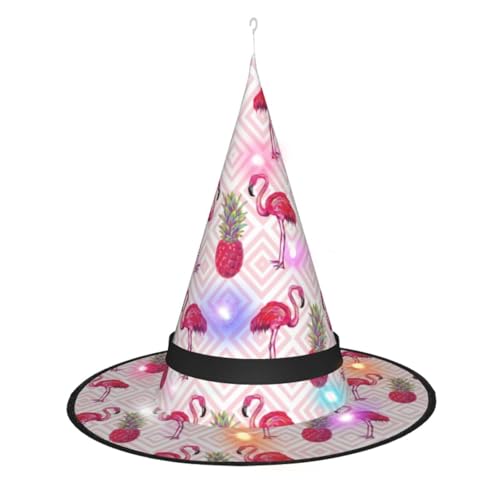 Kycvds Pinke Flamingo-Ananas-Halloween-Hexenhüte sind mit Lichtern verziert, die verwendet werden, um große Halloween-Partyzubehör zu dekorieren. Kycvds Pinke Flamingo-Ananas-Halloween-Hexenhüte sind mit Lichtern verziert, die verwendet werden, um große Halloween-Partyzubehör zu dekorieren. von Kycvds