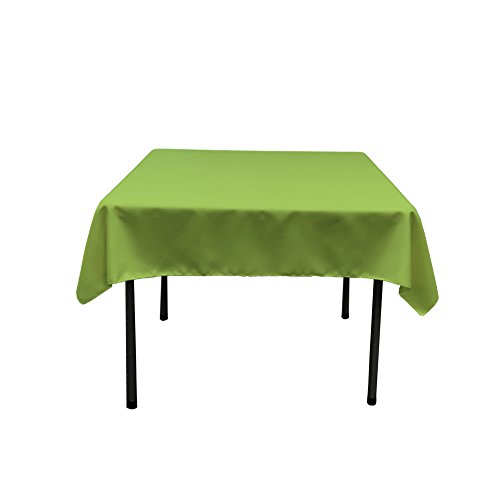 LA Linen Quadratische Tischdecke – 147,3 x 147,3 cm quadratische Tischdecke für 91,4 cm große Tische, aus waschbarem Polyester, ideal für intime Abendessen, Partys, Feiertagsessen, Hochzeiten und mehr in Limettengrün von LA Linen