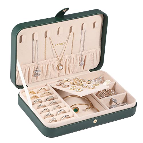 LANDICI Kleine Schmuckschatulle, Organizer für Frauen und Mädchen, PU-Leder, Reise-Schmuck-Aufbewahrungskoffer, tragbarer Schmuckhalter für Ring, Ohrringe, Halsketten, Armband, Kinder, schwarzgrün LANDICI Kleine Schmuckschatulle, Organizer für Frauen und Mädchen, PU-Leder, Reise-Schmuck-Aufbewahrungskoffer, tragbarer Schmuckhalter für Ring, Ohrringe, Halsketten, Armband, Kinder, schwarzgrün von LANDICI