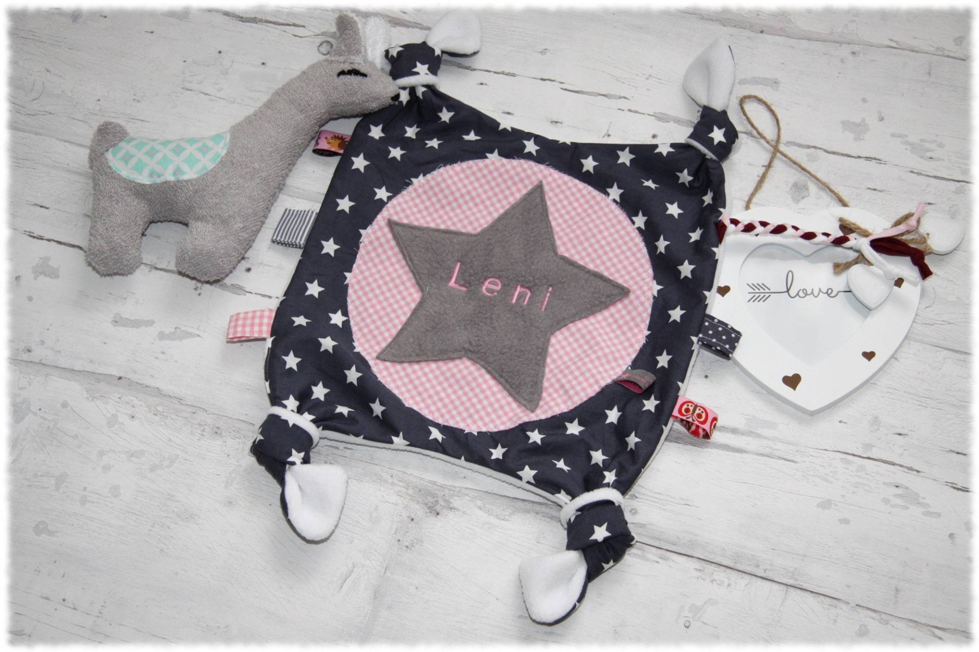 Schmusetuch Personalisiert Mit Namen Geschenk Geburt Knistertuch Schnuffeltuch Laviosar Schmusetuch Personalisiert Mit Namen Geschenk Geburt Knistertuch Schnuffeltuch Laviosar von LAVIOSAR