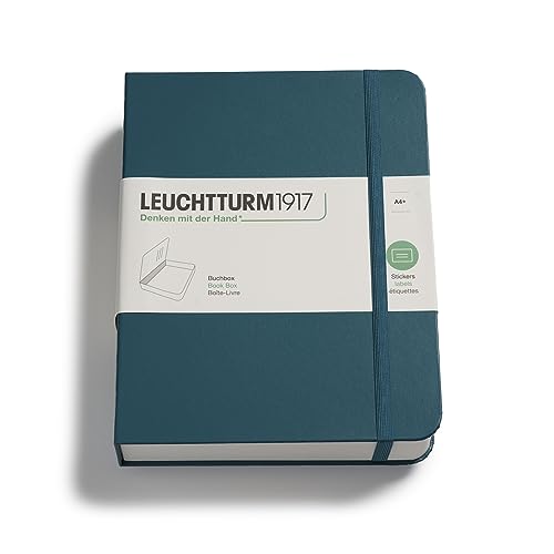 LEUCHTTURM1917 361662 Buchbox - Schachtel, Notizbuch-Look, 255 x 329 x 60 mm, mit Aufklebern, Gummi, 5 cm Füllhöhe - Pacific Green von LEUCHTTURM1917