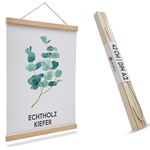 LIKARTO Premium-Posterleiste Holz Kiefer A2 | 42 cm - Hochwertige magnetische Bilderleiste aus Echtholz inklusive Lederband - Einfaches Bilder aufhängen von LIKARTO