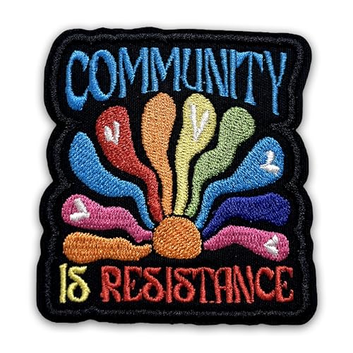 Aufnäher mit Aufschrift "Community is Resistance", 7,6 cm, lustiger Aktivismus, Feminismus, soziale Gerechtigkeit, Menschenrechte, zum Aufbügeln oder Aufnähen, für Trucker, Hüte, Kleidung, Rucksack Aufnäher mit Aufschrift "Community is Resistance", 7,6 cm, lustiger Aktivismus, Feminismus, soziale Gerechtigkeit, Menschenrechte, zum Aufbügeln oder Aufnähen, für Trucker, Hüte, Kleidung, Rucksack von LILIROZE