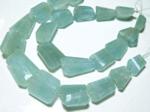 LKBEADS AA-Aquamarine Faceted LARGE Flat Nuggets-4" Strand -Stones measure- 15-22mm long. LKBEADS AA-Aquamarine Faceted LARGE Flat Nuggets-4" Strand -Stones measure- 15-22mm long. von LKBEADS