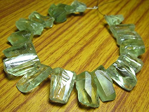 LKBEADS Green Amethyst Natural Shape Nuggets- 7" Strand -Stones measure- 8x12-10x17mm von LKBEADS