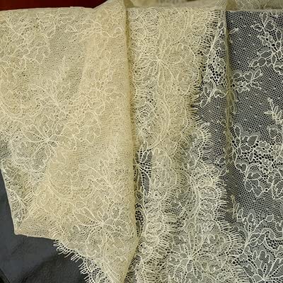 Spitzenband, 3 Meter lang 24,5 cm breit Doppel Kanten Wimpern Chantilly Spitze Trimmen Hochzeit von LKDCNUP