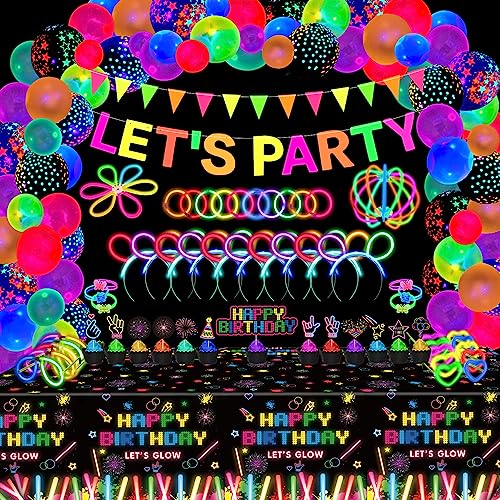 255 Packung Leuchtendes Neon Party-Zubehör Glow Sticks Party Dekorationen Schwarzlicht-Reaktives Deko-Set - Fluoreszierende Banner, Leuchtende Luftballons, Tischdecken, Tortenaufleger, Leuchtstäbe von LKITMIUT
