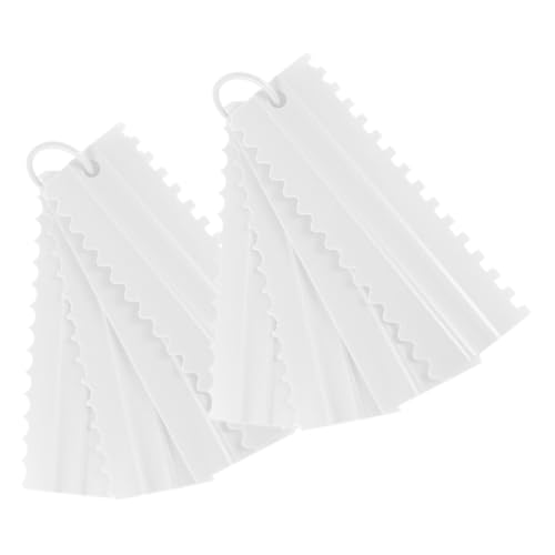 LOLIPPYY 2 Sätze Kunststoff Cake Scraper mit Musterkamm Doppelseitiger Randglätter für Torten Wiederverwendbarer Kunststoff Glätter mit Wellen und Gezackten Kanten Backzubehör LOLIPPYY 2 Sätze Kunststoff Cake Scraper mit Musterkamm Doppelseitiger Randglätter für Torten Wiederverwendbarer Kunststoff Glätter mit Wellen und Gezackten Kanten Backzubehör von LOLIPPYY