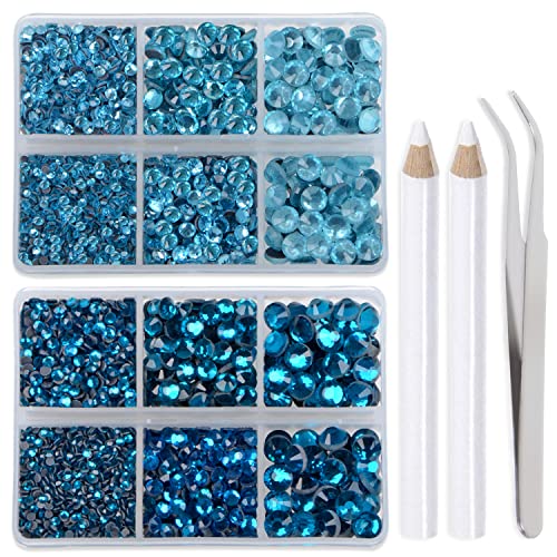 LPBeads 6400 Stück Aquamarin und blaue Zirkon Hotfix-Strasssteine, flache Rückseite, 5 verschiedene Größen, Kristall, runde Glassteine mit Pinzette und Strassstift LPBeads 6400 Stück Aquamarin und blaue Zirkon Hotfix-Strasssteine, flache Rückseite, 5 verschiedene Größen, Kristall, runde Glassteine mit Pinzette und Strassstift von LPBeads