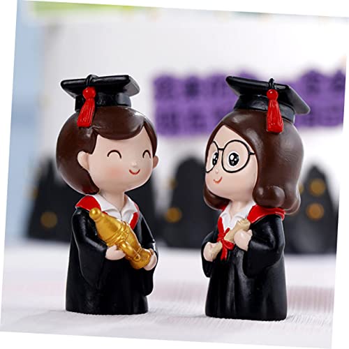 LRXIYODE Graduations Dekoration Doktor Puppe Cake Ornament Realistischer Cartoon Kuchenaufsatz für Dessert Tisch Abschlussfeier Deko Kleines Leichtes für Freunde und Familie von LRXIYODE