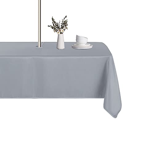 Lushvida Rechteckige Outdoor-Tischdecke mit Schirmloch und Reißverschluss, 152 x 213 cm, waschbar, wasserdicht, auslaufsicher, knitterfrei, für Terrasse, Sommer, Picknicks, Grillabende, silberfarben von LUSHVIDA