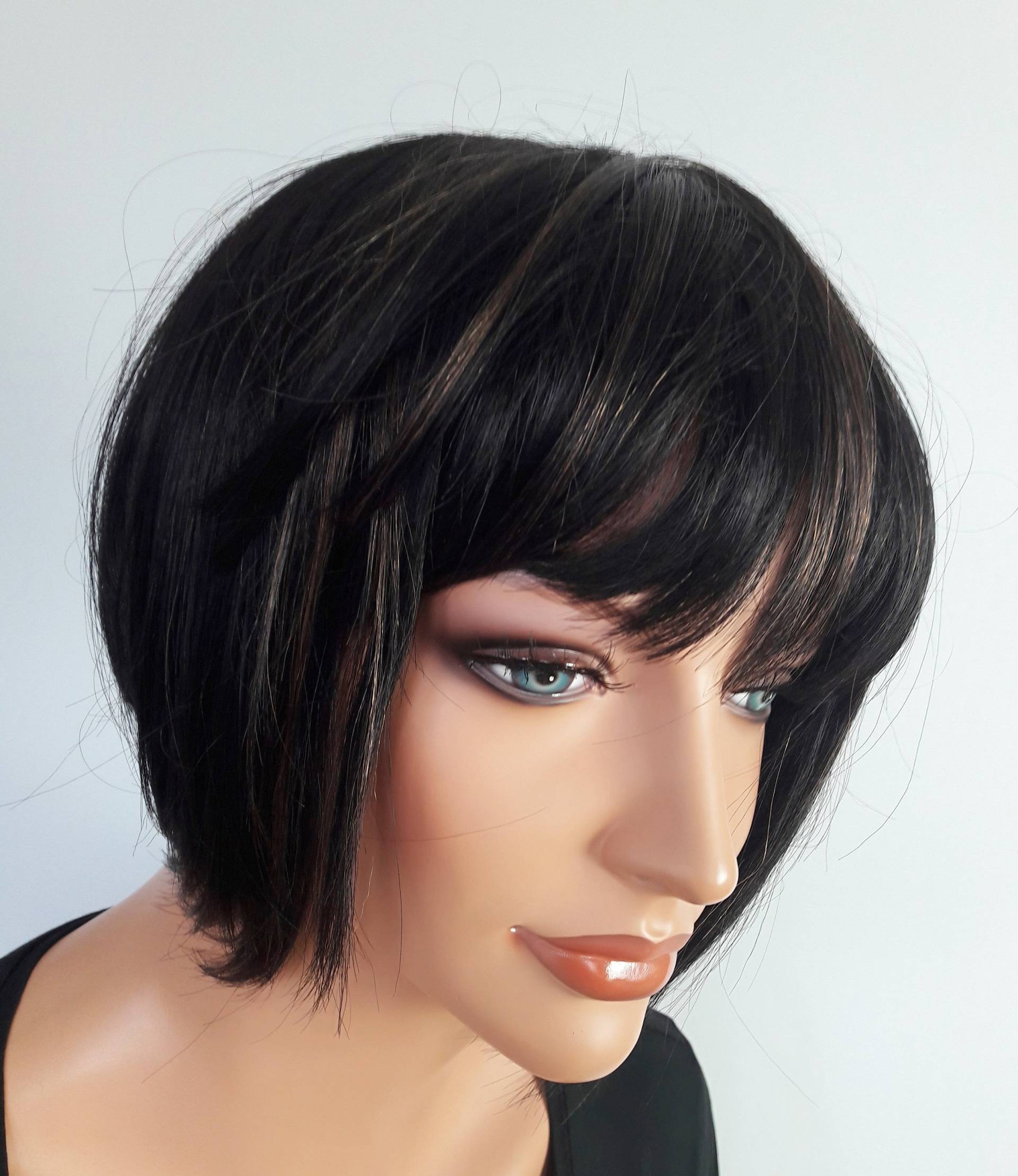 Damen Perücke Trend-Page Frisur Auch Gut Für Winter Natur Schwarz Strähnchen Chemo Alopezie Statt Mütze Damen Perücke Trend-Page Frisur Auch Gut Für Winter Natur Schwarz Strähnchen Chemo Alopezie Statt Mütze von LUXEKOPF