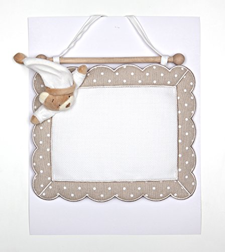 Beige Quadratische Geburtsschleife aus Aida-Stoff Beige Quadratische Geburtsschleife aus Aida-Stoff von La Chiocciolina