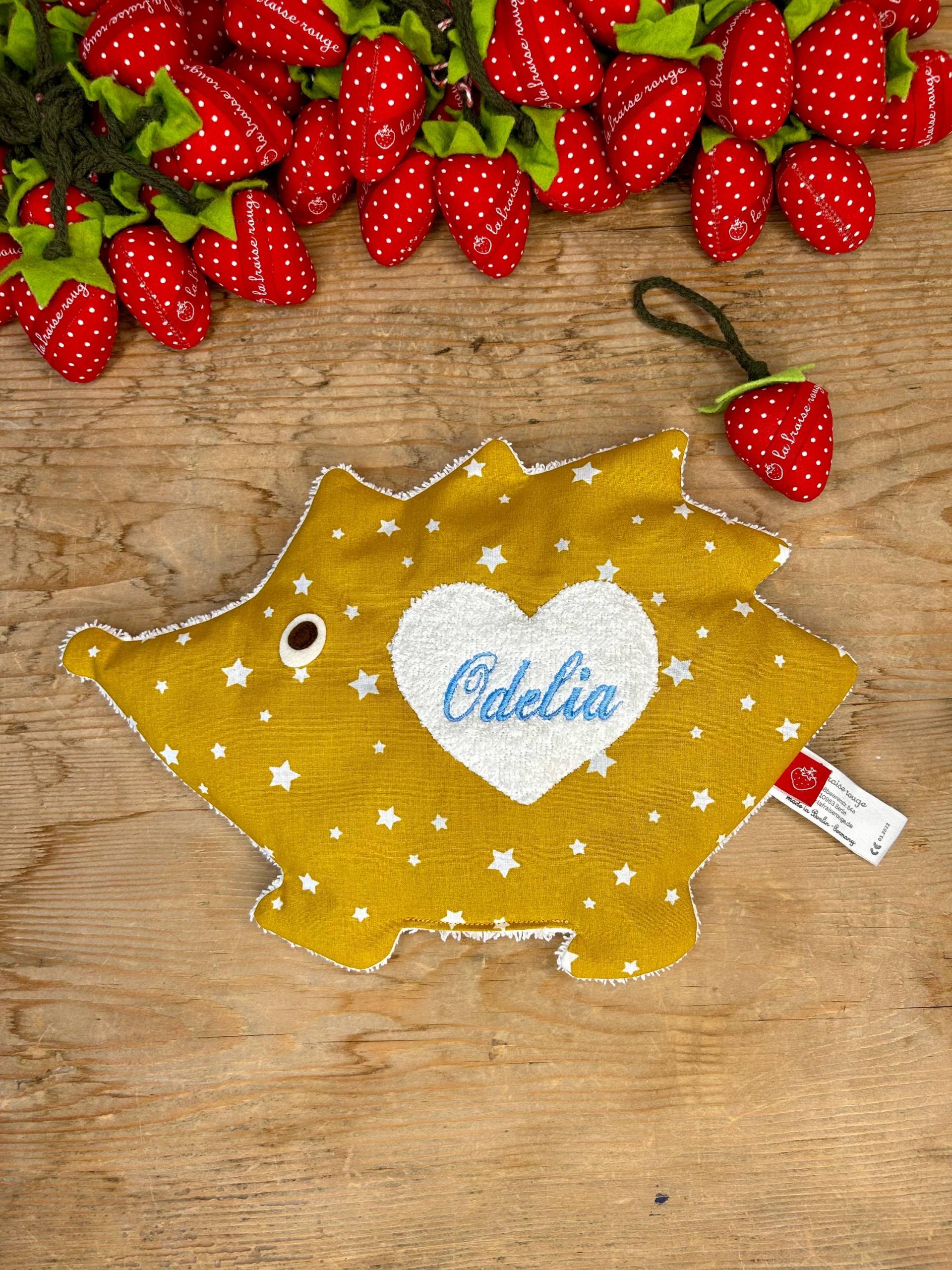 Wärmekissen Igel Mit Namen Füllung Traubenkerne Geburtsgeschenk Baby Personalisiert Wärmekissen Igel Mit Namen Füllung Traubenkerne Geburtsgeschenk Baby Personalisiert von LaFraiseRougeBerlin
