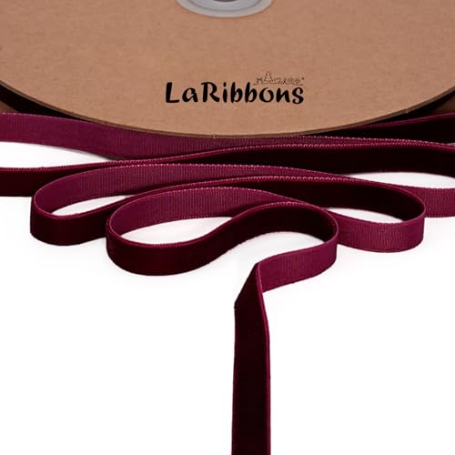 LaRibbons Dünnes Samtband, 0,9 cm x 22,7 m, Burgunderrotes Samtband für Weihnachtsbaum, Geschenkverpackung, Kranzschleife, Outdoor-Dekoration LaRibbons Dünnes Samtband, 0,9 cm x 22,7 m, Burgunderrotes Samtband für Weihnachtsbaum, Geschenkverpackung, Kranzschleife, Outdoor-Dekoration von LaRibbons