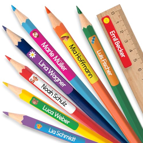 LabelTiger® Personalisierte Namensaufkleber für Kinder in der Schule - 65 Stück, Ideale Aufkleber für Stifte & Schulsachen, Selbstklebend & Wasserfest - Rot von LabelTiger