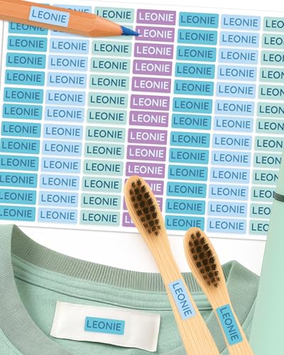 Namensaufkleber – 156 Mini personalisierte Etiketten für Stifte, Kleidung, Brotdose, Schule & Kita – wasserfest & spülmaschinenfest – BPA-frei – Labelino (Fairytale) von Labelino