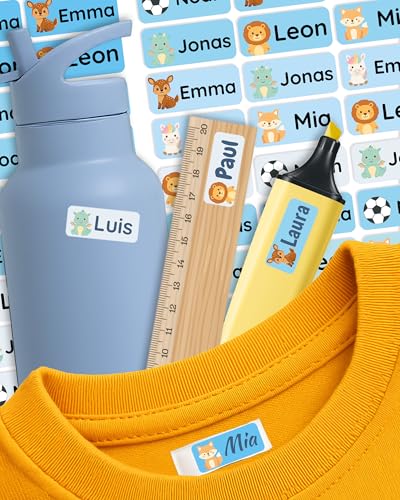 Namensaufkleber für Kinder – personalisierte Etiketten für Kleidung, Brotdosen & Schulzubehör – spülmaschinen- & waschmaschinengeeignet – selbstklebend & ablösbar – Labelino (Soft Blue | Mix) von Labelino