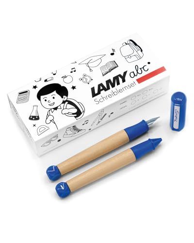 Lamy abc Schreiblernset blau inkl. Geschenkverpackung aus 1x kindgerechtem Schreiblernfüller mit Linkshänder Feder und 1x Bleistift, rutschfestes Griffstück, Kappe und Würfel aus Kunststoff Lamy abc Schreiblernset blau inkl. Geschenkverpackung aus 1x kindgerechtem Schreiblernfüller mit Linkshänder Feder und 1x Bleistift, rutschfestes Griffstück, Kappe und Würfel aus Kunststoff von Lamy