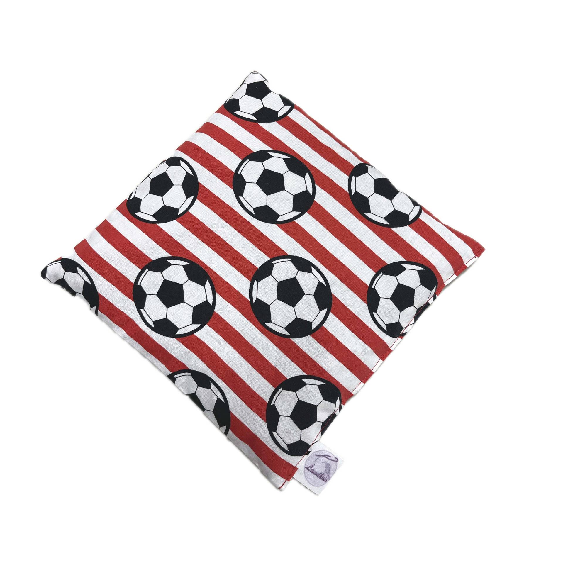 Landhuis Handmade - Kirschkernkissen Fußball, Rot Weiß Schwarz, Wärmekissen, Kühlkissen Landhuis Handmade - Kirschkernkissen Fußball, Rot Weiß Schwarz, Wärmekissen, Kühlkissen von LandhuisDe